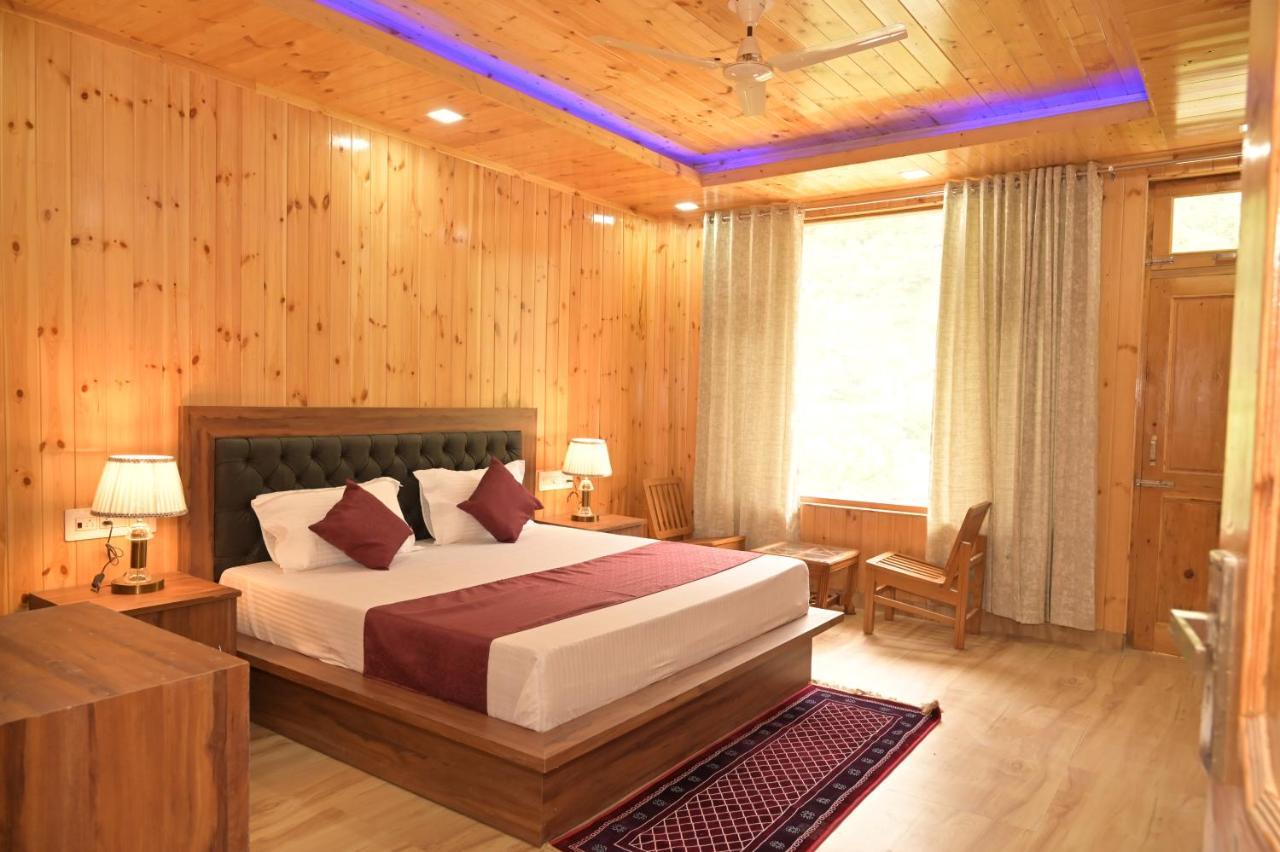 Hotel Royal Galaxy Tirthan Banjār Eksteriør bilde